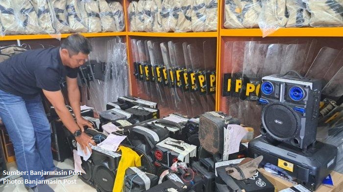 Satpol PP menyita puluhan sound system